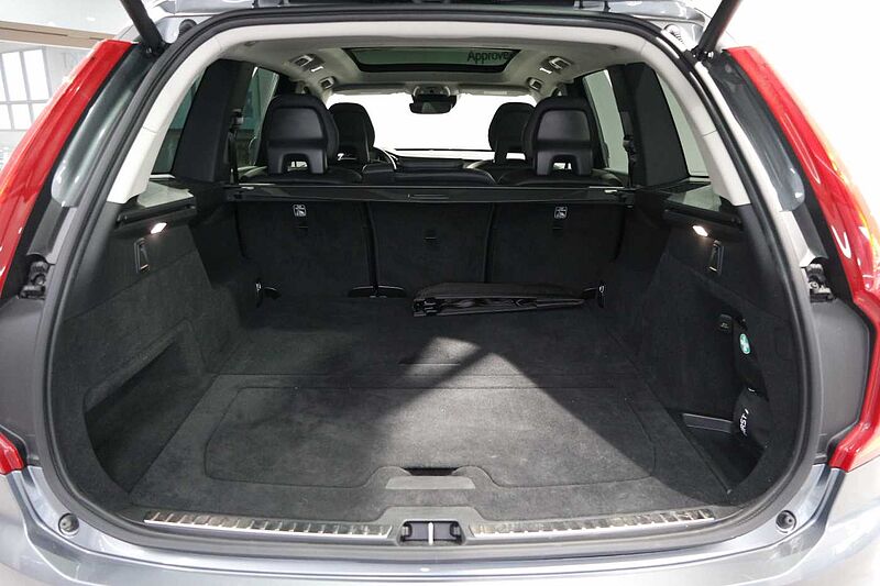 Volvo  T6 AWD MMT
