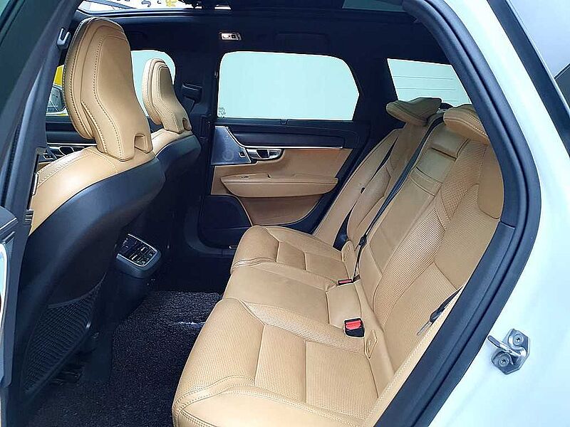Volvo  T5 AWD PRO