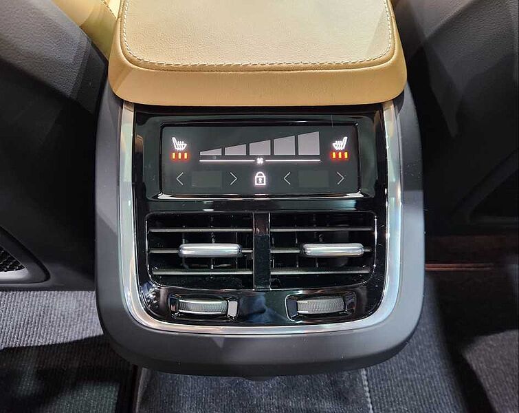 Volvo  B5 AWD Ultimate Bright