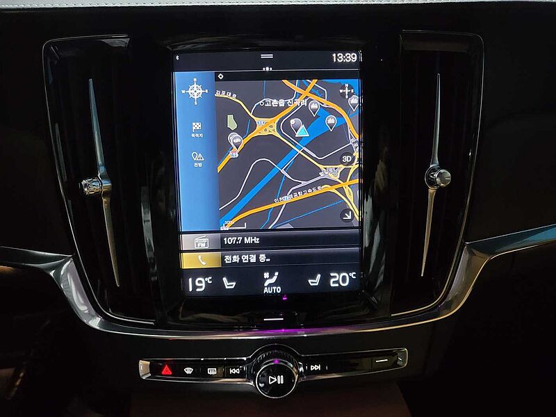 Volvo  S90 B5 INS