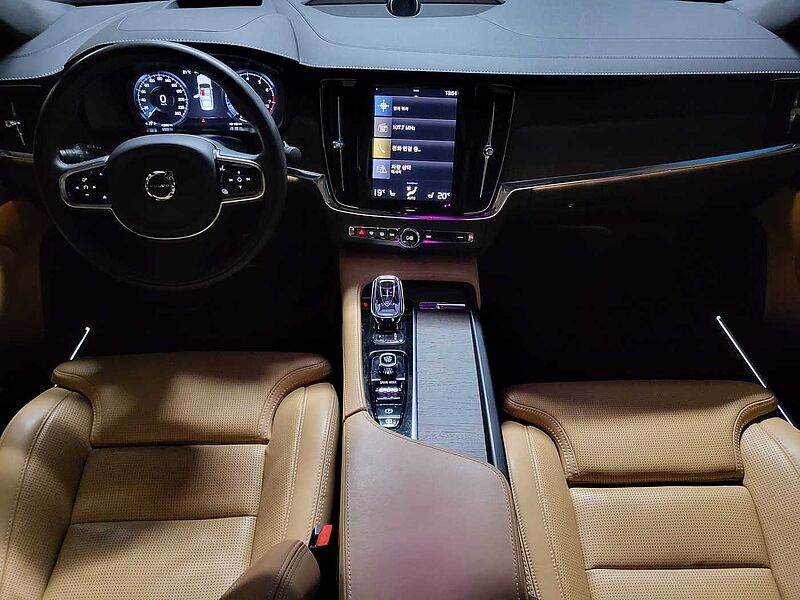 Volvo  S90 B5 INS