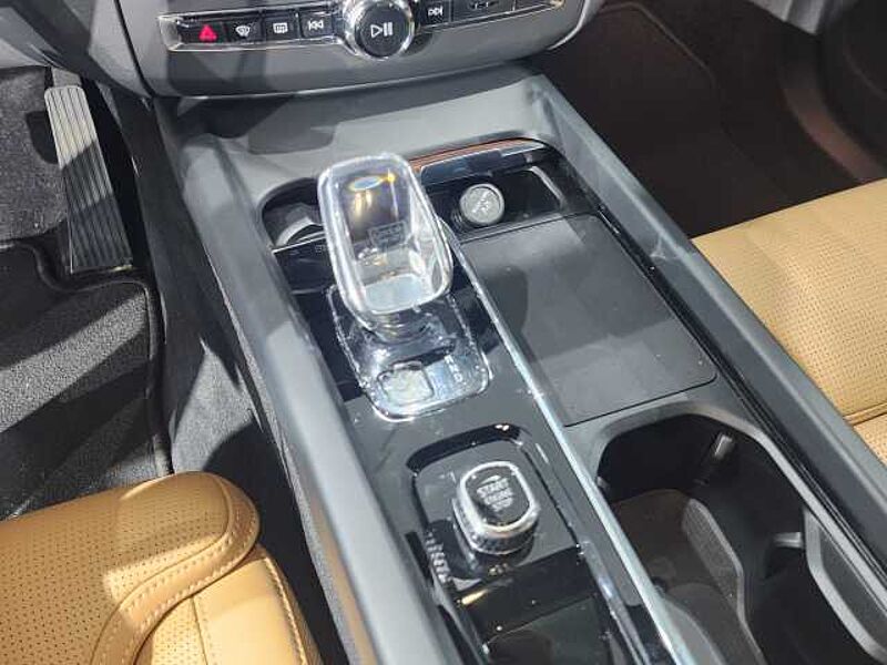 Volvo  B6 AWD Ultimate,