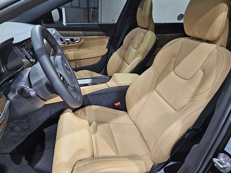 Volvo  B6 AWD Ultimate