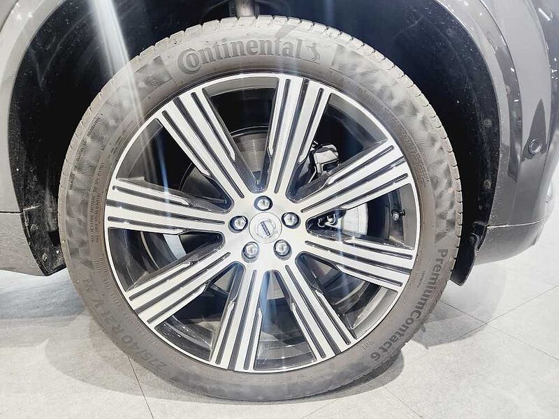 Volvo  T8 AWD Ultimate Bright