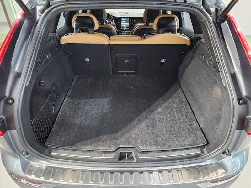 Volvo  D4 AWD 인스크립션