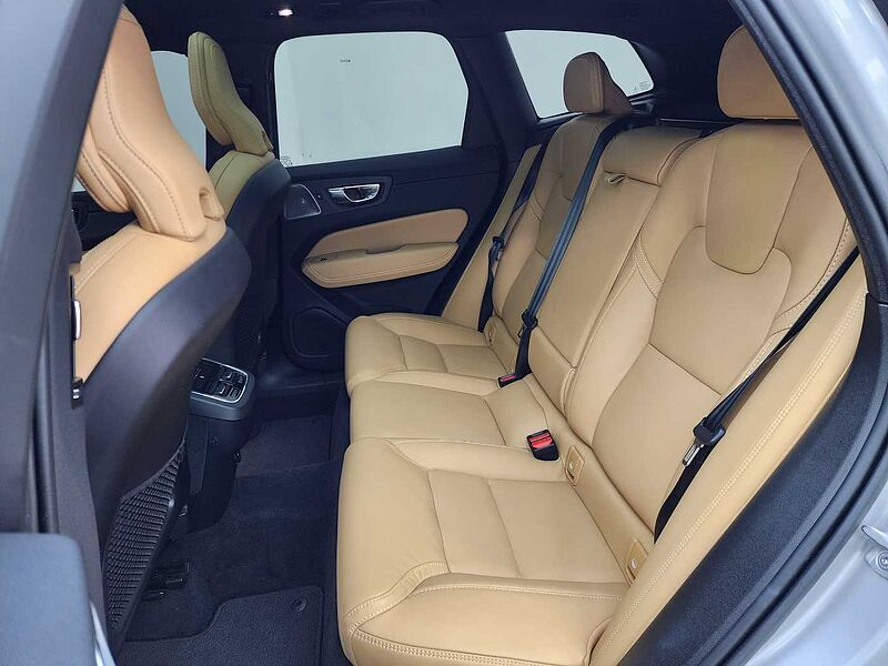Volvo  B5 AWD Inscription