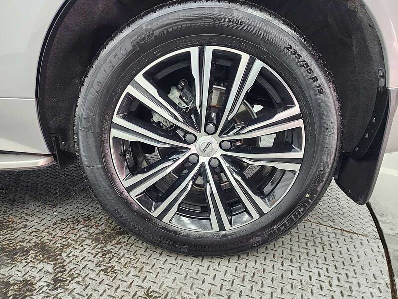 Volvo  B5 AWD Inscription