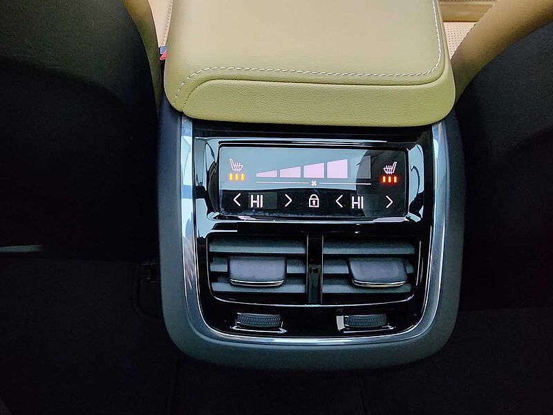 Volvo  B5 AWD Inscription