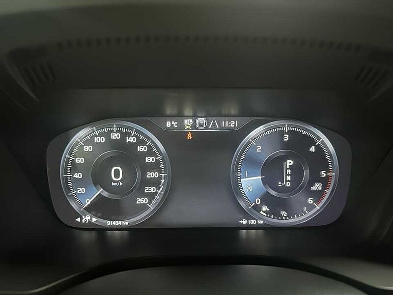 Volvo  D5 AWD INS