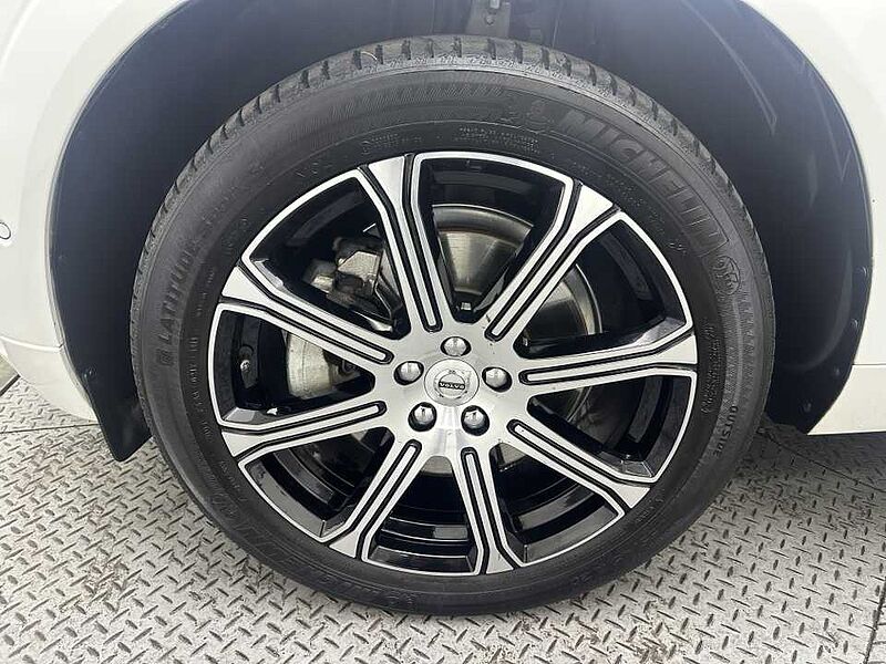 Volvo  D5 AWD INS