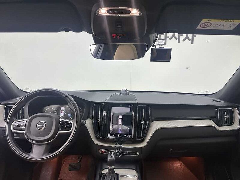 Volvo  D5 AWD INS