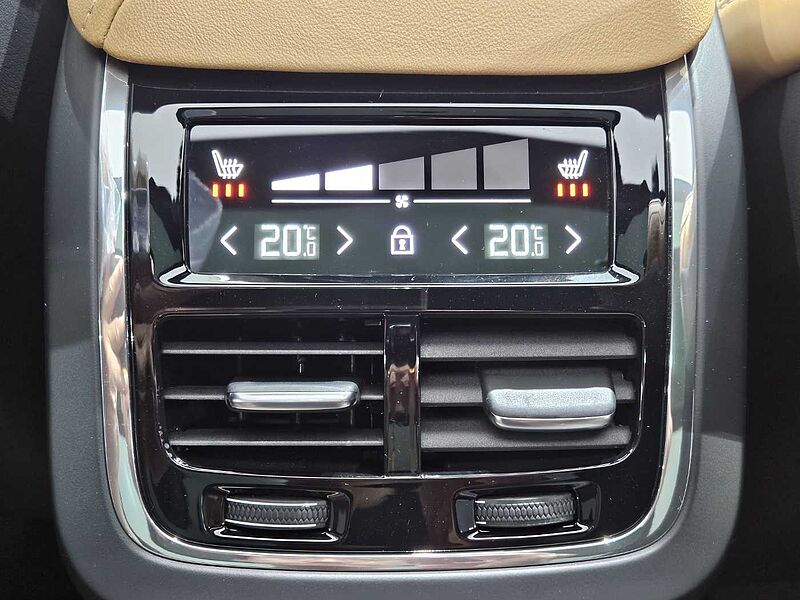 Volvo  B5 AWD Ultimate Bright