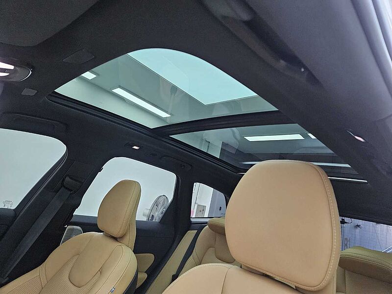 Volvo  B5 AWD Ultimate Bright