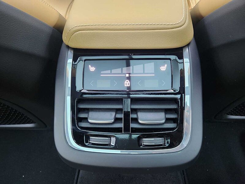 Volvo  B5 AWD Ultimate
