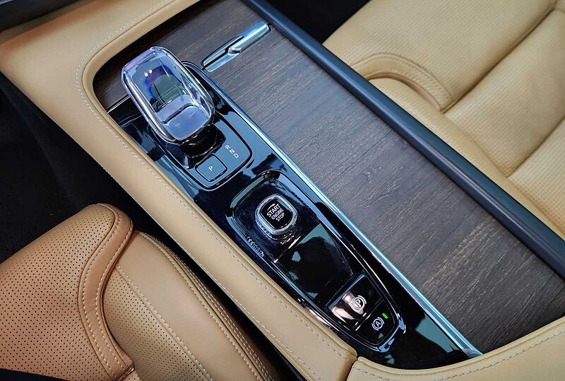 Volvo  Ultimate, B5 mild hybrid, 가솔린, Bright