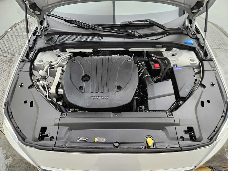Volvo  Ultimate, B5 mild hybrid, 가솔린, Bright