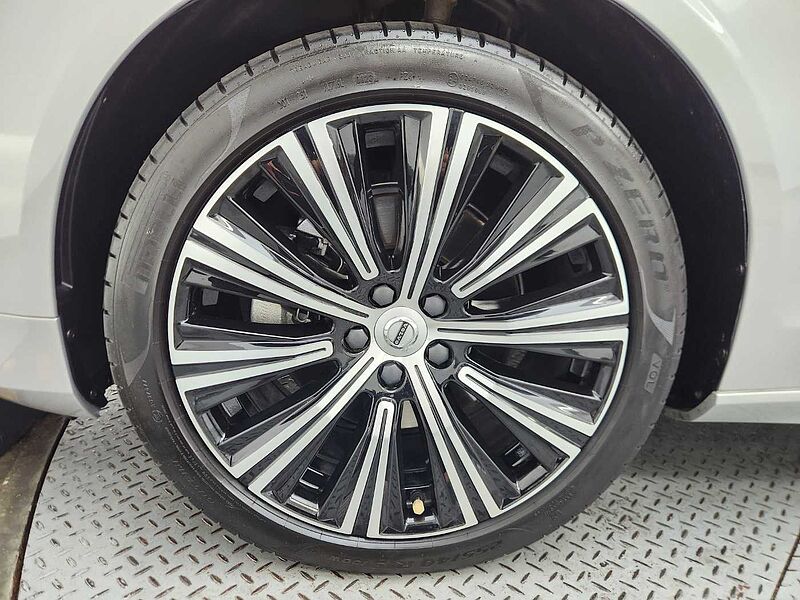 Volvo  Ultimate, B5 mild hybrid, 가솔린, Bright