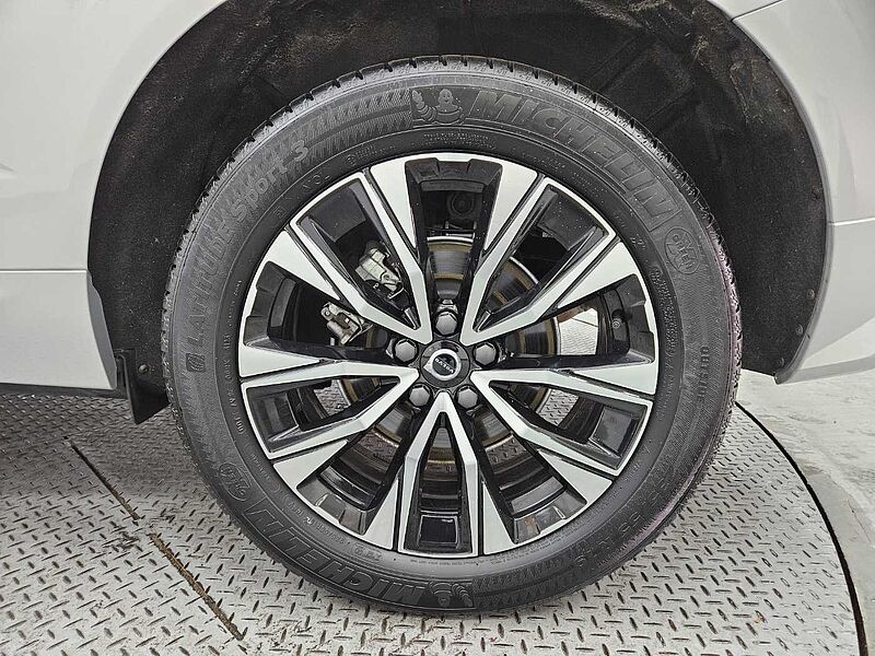 Volvo  B5 AWD Ultimate Bright