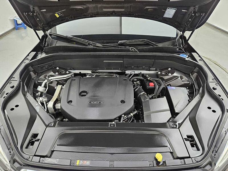 Volvo  B6 AWD Ultimate Bright