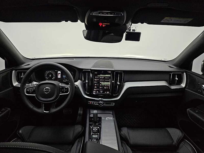 Volvo  T8 Recharge R-Design