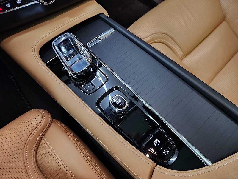 Volvo  Recharge Inscription, 7 Seats