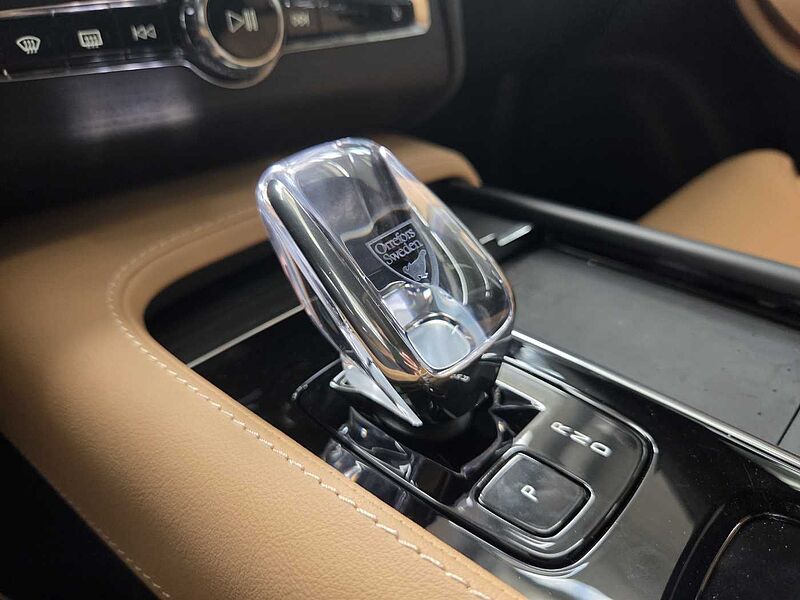 Volvo  Recharge Ultimate, T8 AWD 플러그-인 하이브리드, 전기/가솔린, 브라이트, 7 좌석