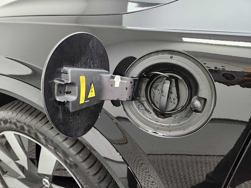 Volvo  T8 AWD Recharge Ultimate bright