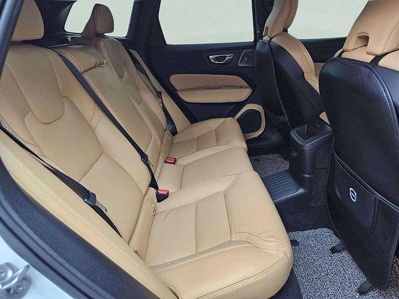 Volvo  T8 AWD Ultimate Bright