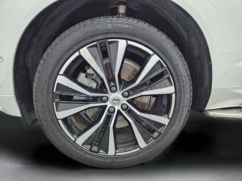Volvo  T8 AWD Ultimate Bright