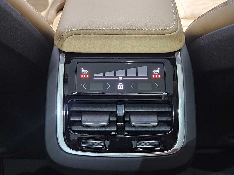 Volvo  B5 AWD Ultra Bright