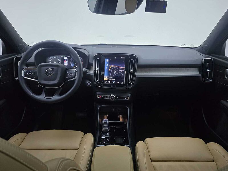 Volvo  B4 AWDInscription