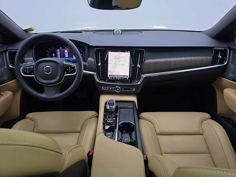 Volvo  B6 AWD Ultimate Bright