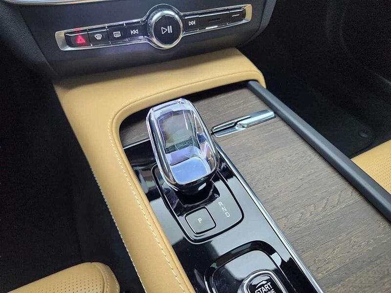 Volvo  Ultimate, B5 AWD 마일드 하이브리드, 가솔린, 브라이트