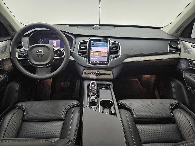 Volvo  B6 AWD Ultimate Bright