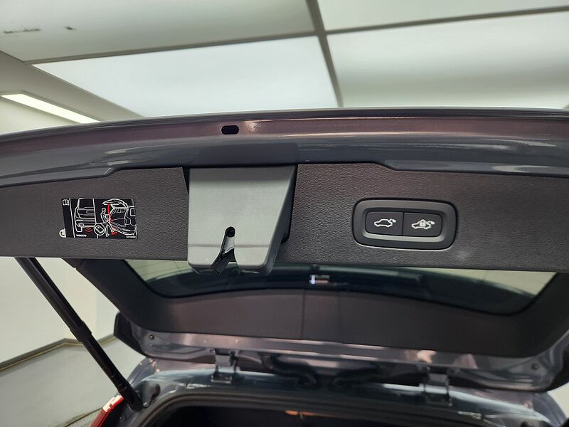 Volvo  Ultimate, B5 AWD mild hybrid, 가솔린