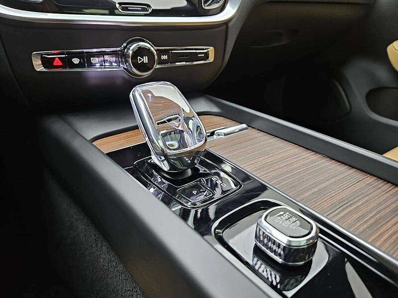 Volvo  Ultra, B5 AWD 마일드 하이브리드, 가솔린, 브라이트