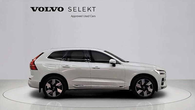 Volvo  T8 AWD Ultra Bright