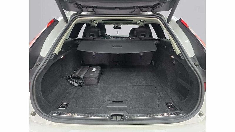 Volvo  Plus, B5 AWD 마일드 하이브리드, 가솔린