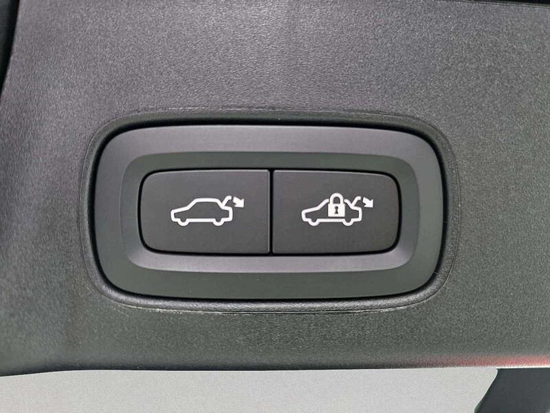 Volvo  Plus, B5 AWD 마일드 하이브리드, 가솔린