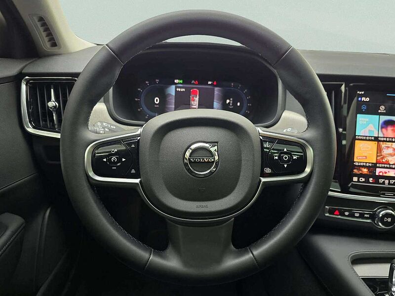 Volvo  Plus, B5 AWD 마일드 하이브리드, 가솔린