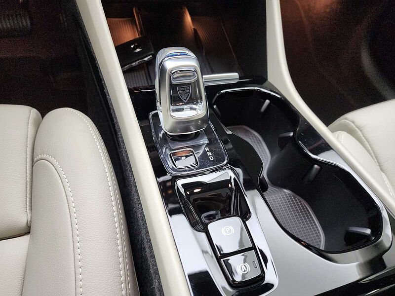 Volvo  Ultra, B4 AWD 마일드 하이브리드, 가솔린, 브라이트