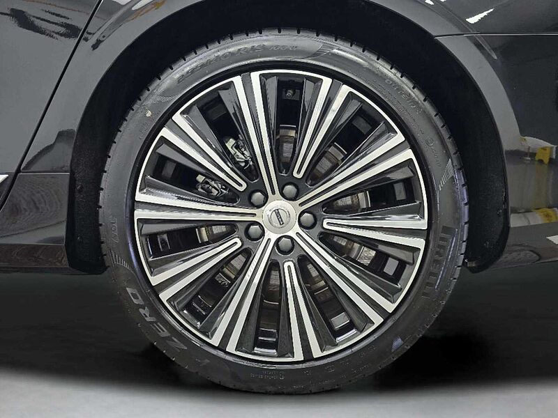 Volvo  B5 Ultimate Bright