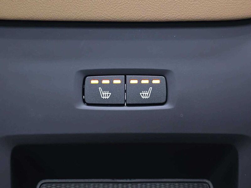 Volvo  Ultra, T8 AWD 플러그-인 하이브리드, 전기/가솔린, 브라이트