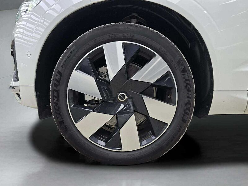 Volvo  Ultra, T8 AWD 플러그-인 하이브리드, 전기/가솔린, 브라이트