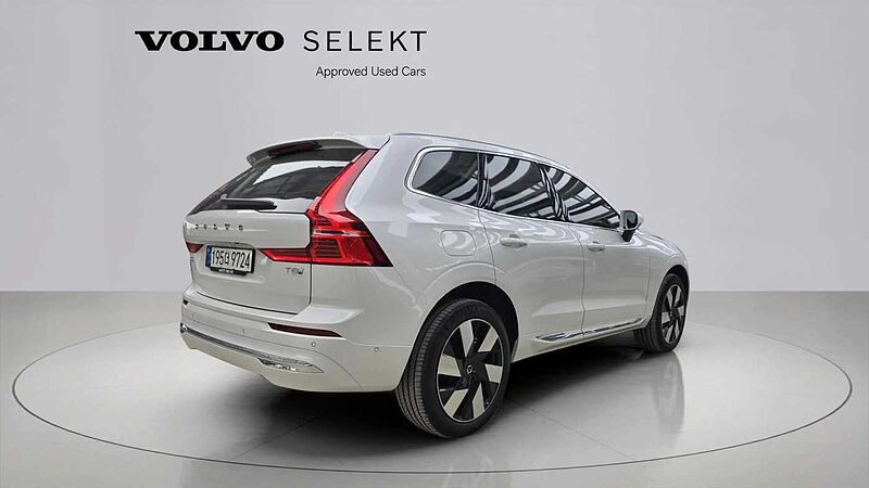 Volvo  Ultra, T8 AWD 플러그-인 하이브리드, 전기/가솔린, 브라이트