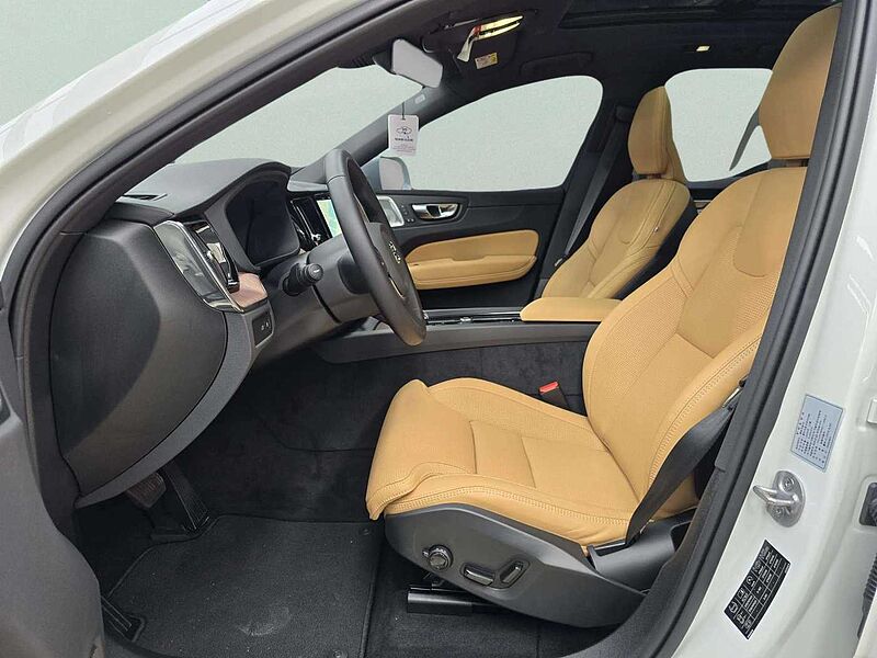 Volvo  Ultra, T8 AWD 플러그-인 하이브리드, 전기/가솔린, 브라이트