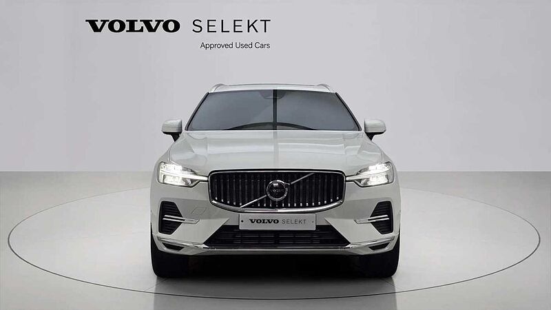 Volvo  Ultra, T8 AWD 플러그-인 하이브리드, 전기/가솔린, 브라이트