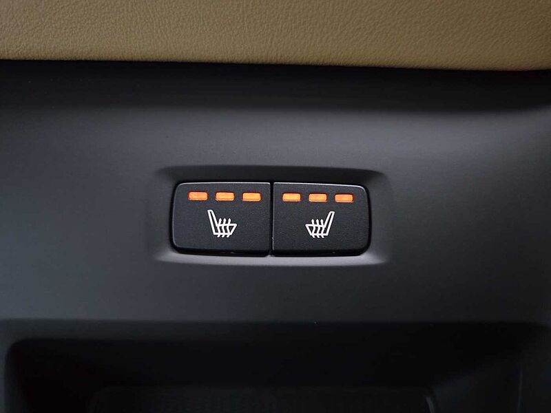 Volvo  Ultra, T8 AWD 플러그-인 하이브리드, 전기/가솔린, 브라이트