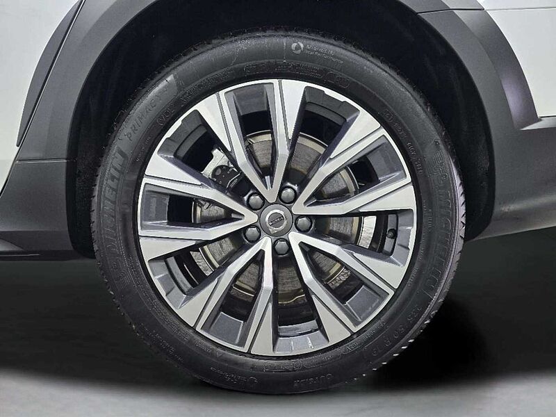 Volvo B5 AWD Ultra bright