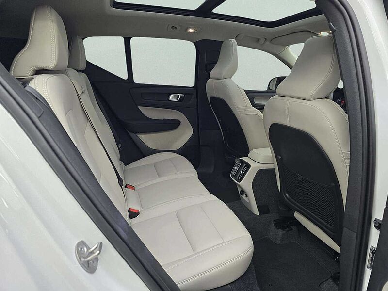 Volvo Ultra, B4 AWD 마일드 하이브리드, 가솔린, 브라이트